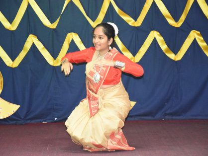 Dance Performance in School | Vishwa Vidyapeeth