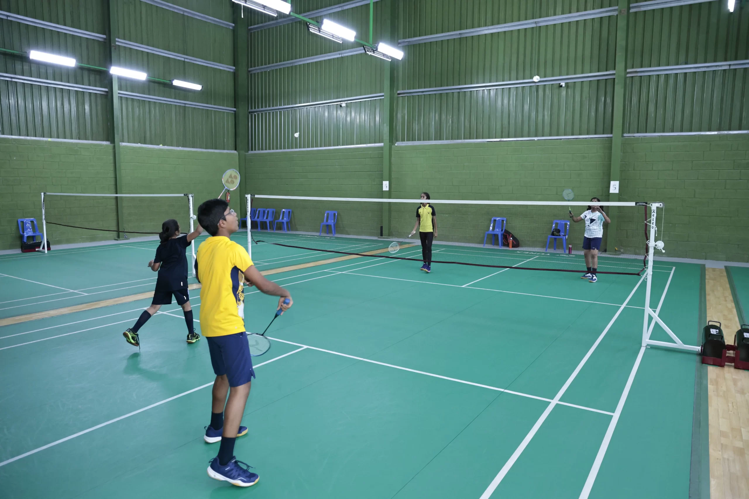 Badminton