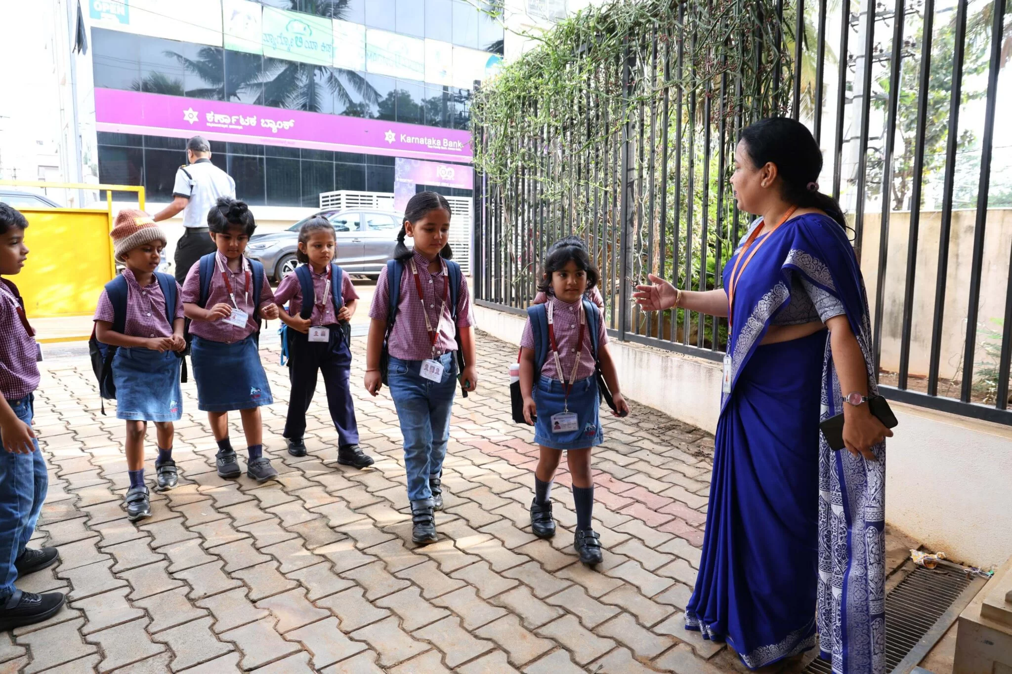 Image gallery marquee